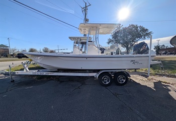 2026 Bay Rider 239 Bay Boat